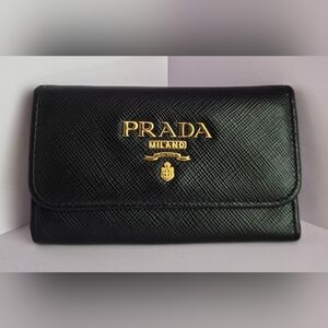 Prada 6 Key Holder 🔑